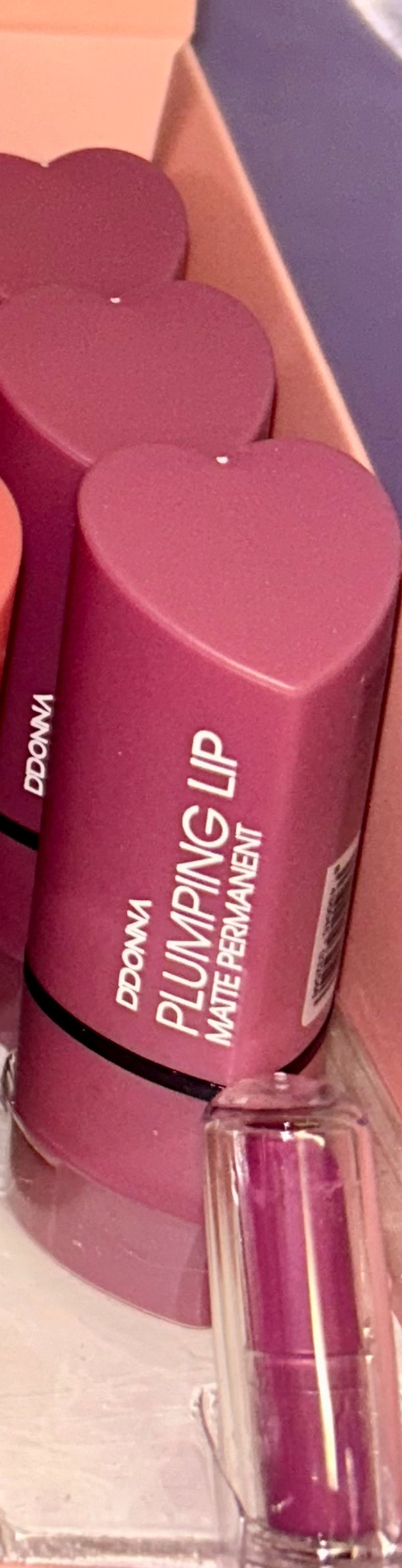 Rossetto con acido ialuronico Numero 6 Viola