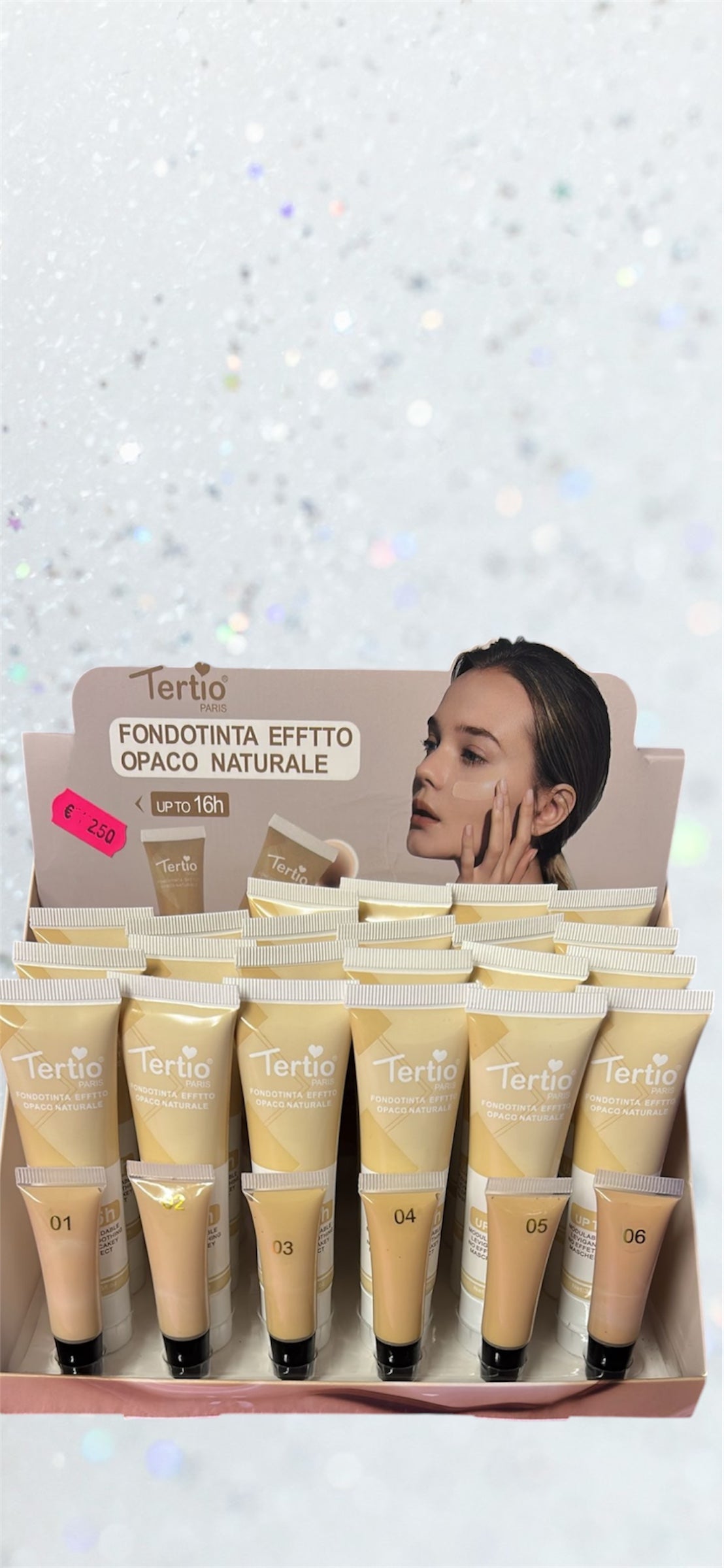 Fondotinta NUM.3 effetto opaco naturale durata 16 ore